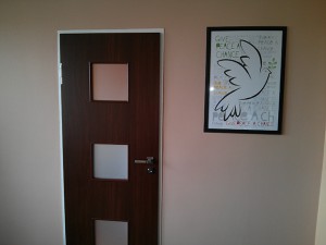 Nowe drzwi zamontowane do starej ościeżnicy